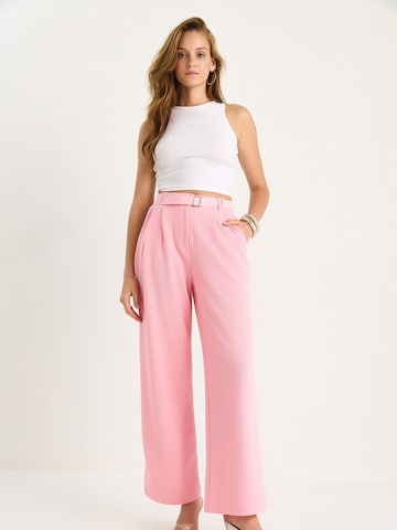 Wide Leg Pantalon à pince Bianco Lucci en rose