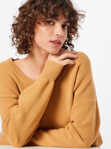 PATRIZIA PEPE Sweater 'MAGLIA' in Yellow
