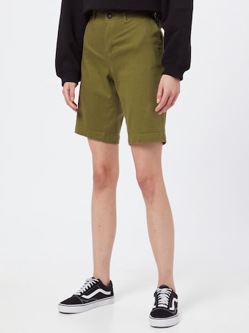 Regular Pantaloni eleganți 'CITY' de la Superdry pe verde: față