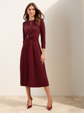 Robe Friends Like These en rouge