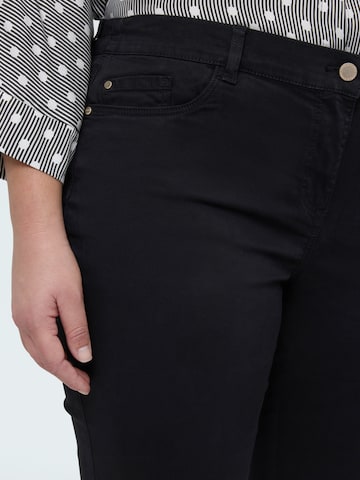 Flared Pantaloni di Fiorella Rubino in nero