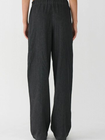Ivy Copenhagen Wide Leg Housut 'Queen' värissä musta
