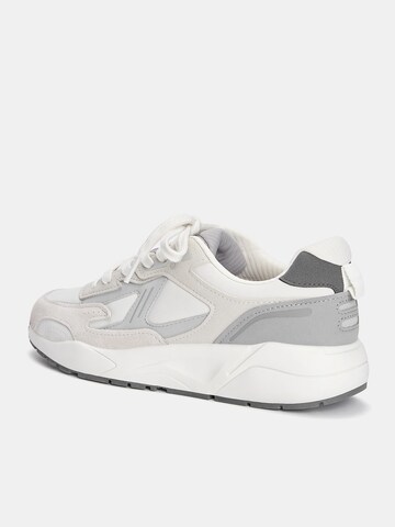 Sneaker low de la Pull&Bear pe gri