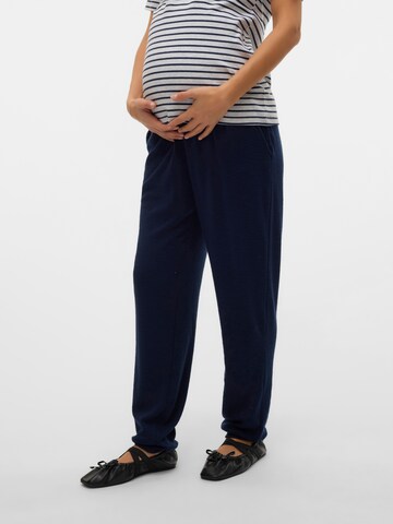Effilé Pantalon 'FREDERIKKE' MAMALICIOUS en bleu : devant
