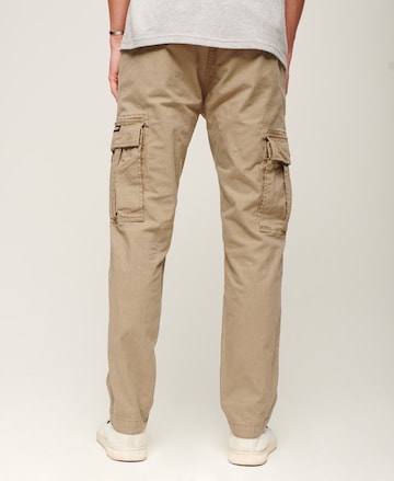 Regular Pantalon cargo Superdry en jaune