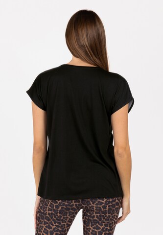 Key Largo Tričko 'GIRL' – černá