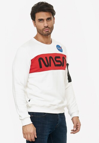 Redbridge Pullover McKinney NASA Print & Patches in Weiß