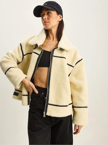 Giacca di mezza stagione di Bianco Lucci in beige