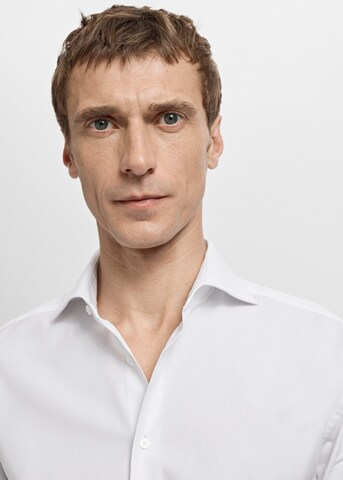 MANGO MAN Slim fit Button Up Shirt 'Emeritol' in White