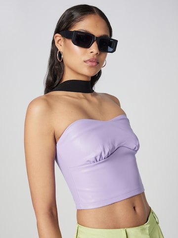 ABOUT YOU x Emili Sindlev Top 'Soraya' in Purple