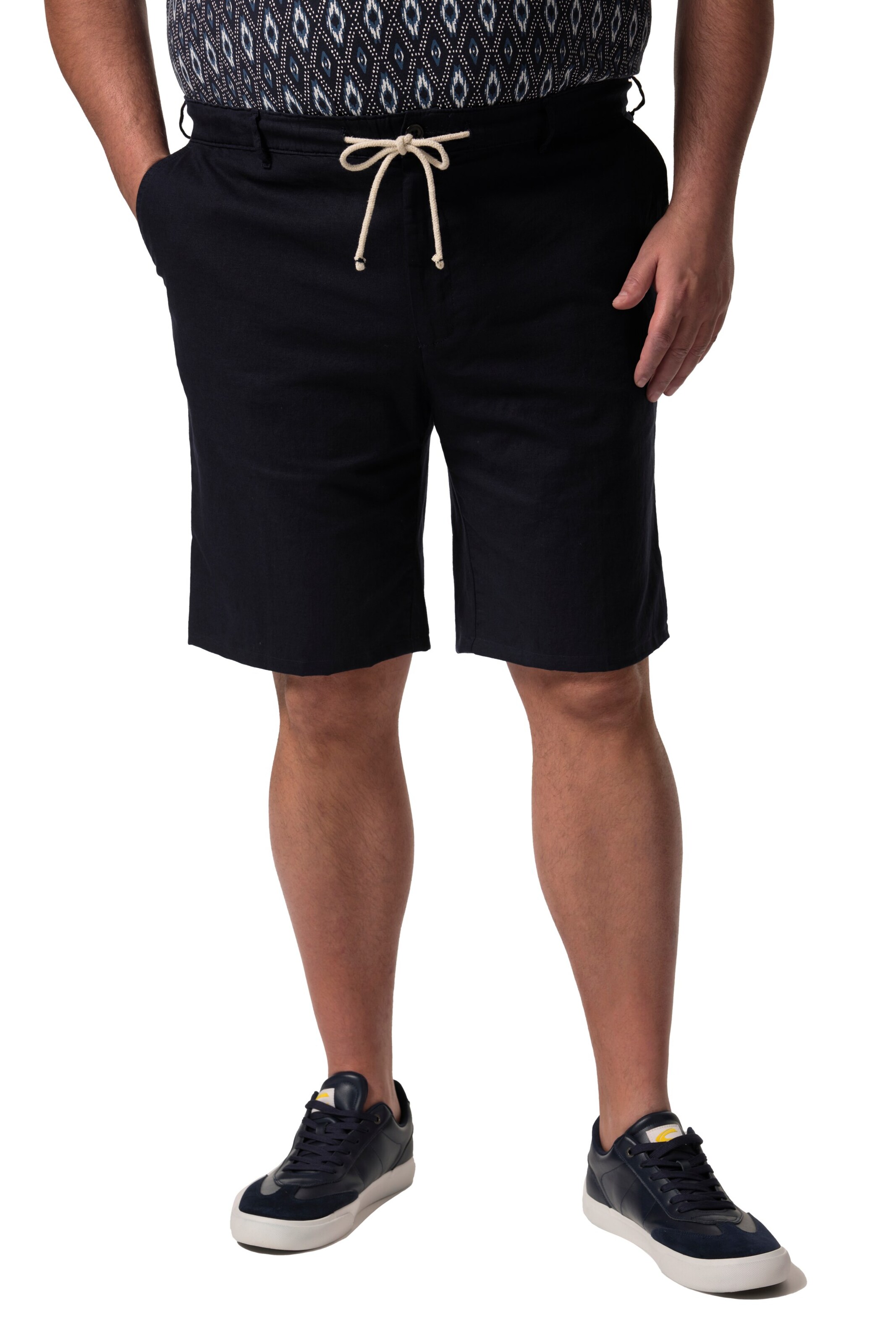 Men Plus Regular Shorts in Blau: Vorderseite