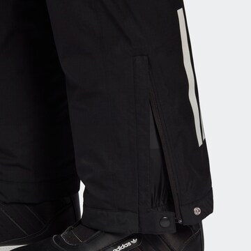 Regular Pantalon de sport 'Resort' ADIDAS TERREX en noir