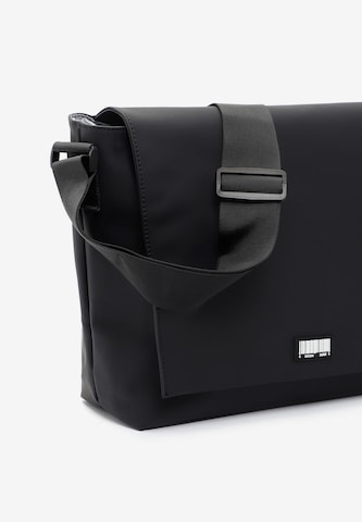 Emily & Noah Tasche 'Kairo' in Schwarz