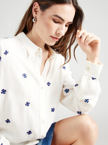 Fabienne Chapot - Blusa en blanco
