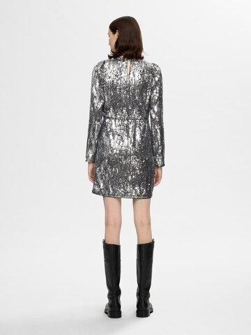 SELECTED FEMME Kleid 'SLFARI-COLYN' in Silber