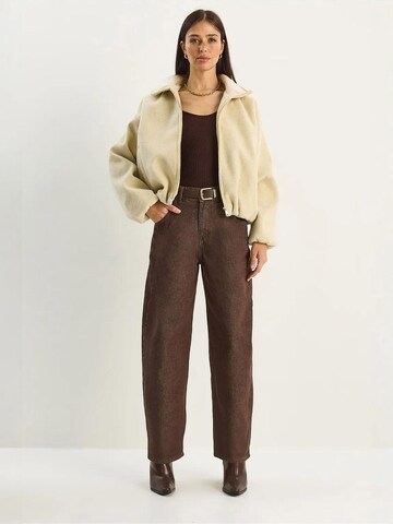 Bianco Lucci - Regular Calças em castanho