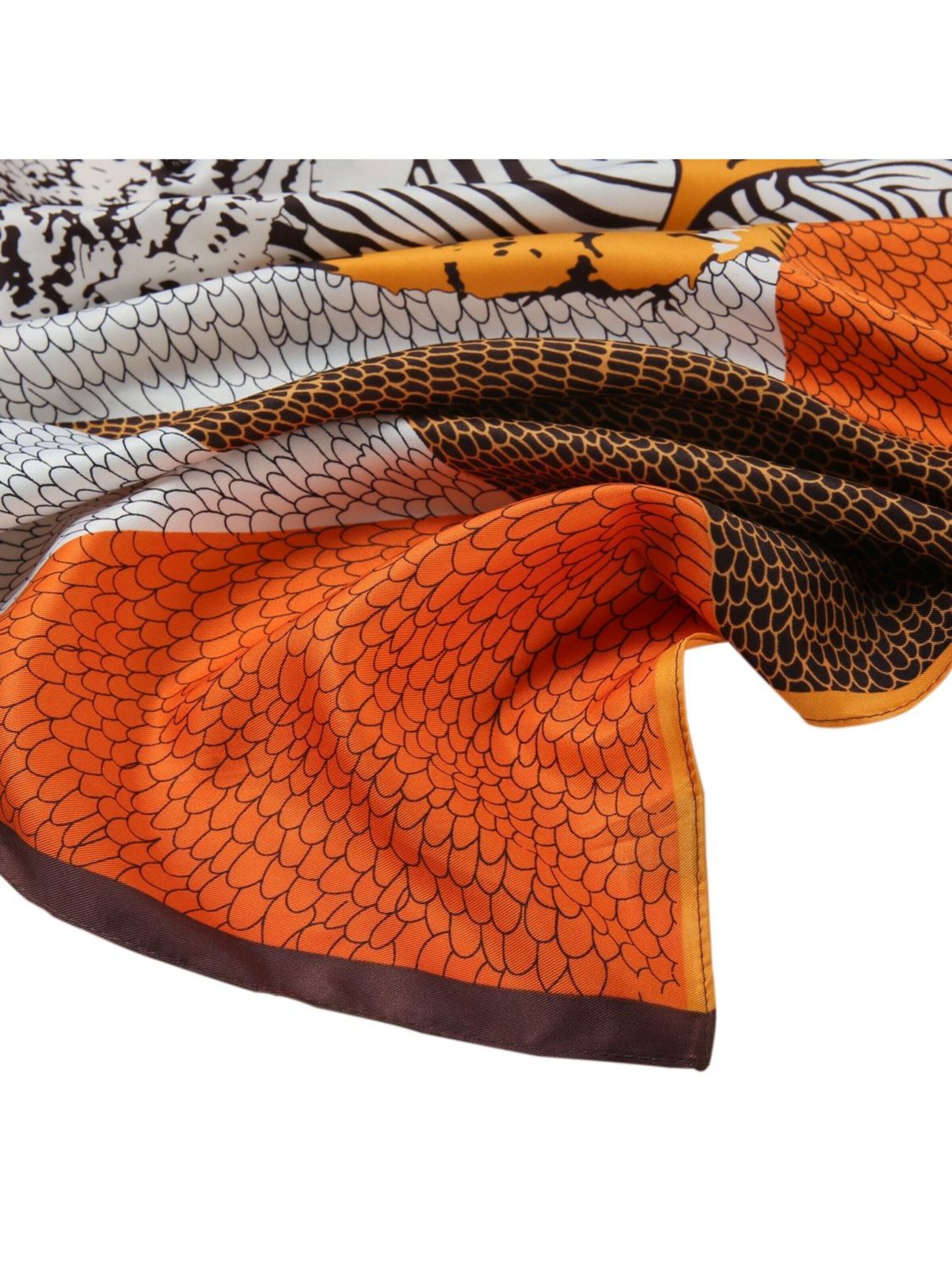 alberto cabale Sjaal 'Grand carré de Soie Snake Zoé' in Oranje