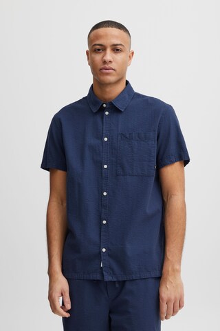!Solid Regular fit Button Up Shirt 'Frevne' in Blue: front