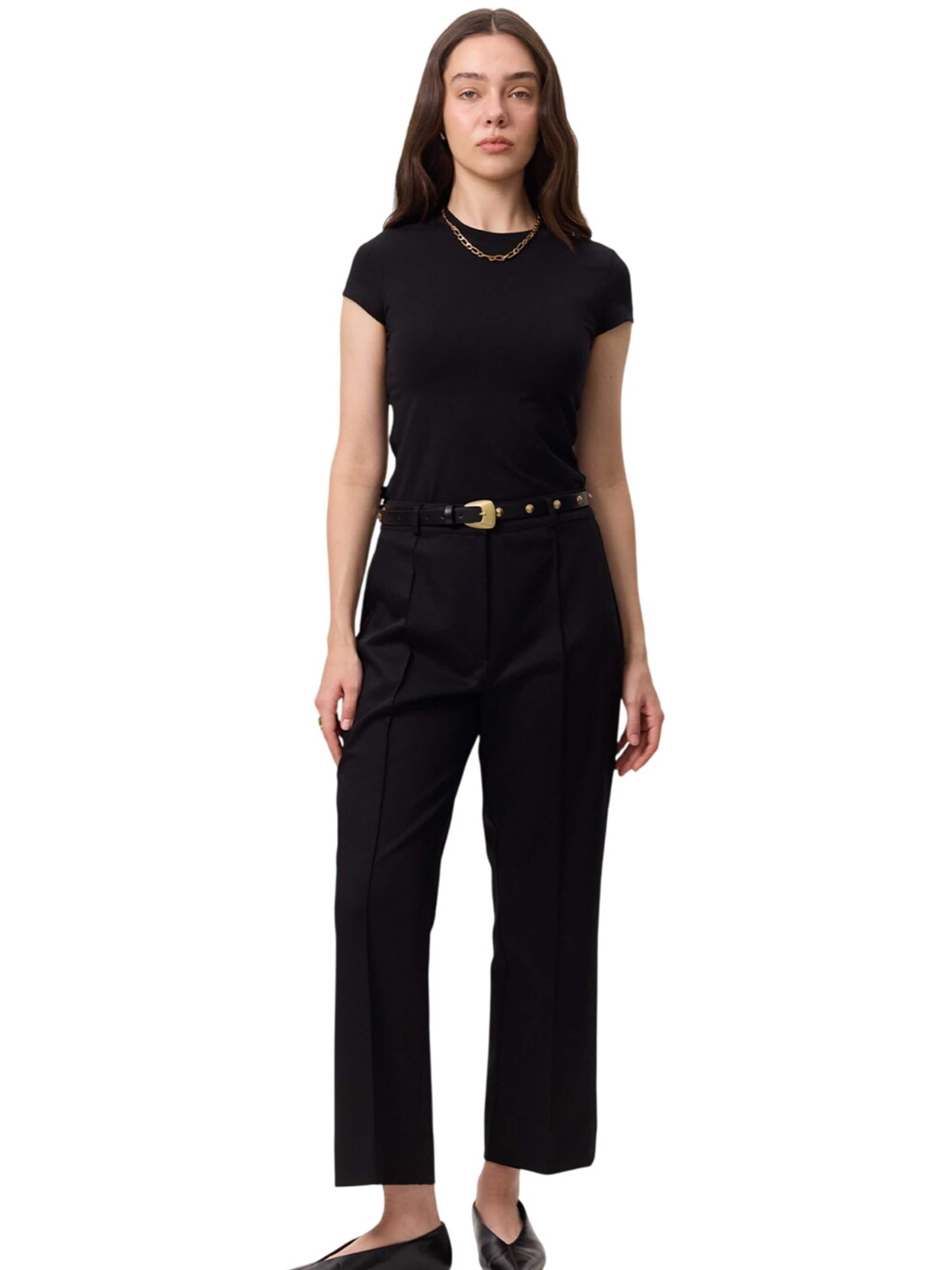 MANUKA Regular Trousers in Black