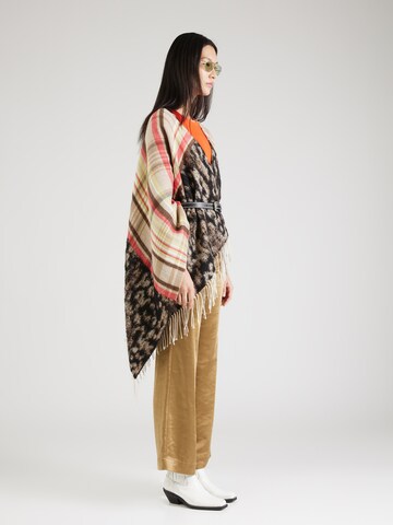 Cape Marc Cain en beige