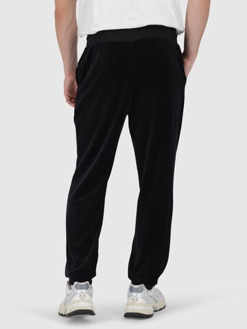 Regular Pantalon de sport 'Court' Sergio Tacchini en noir