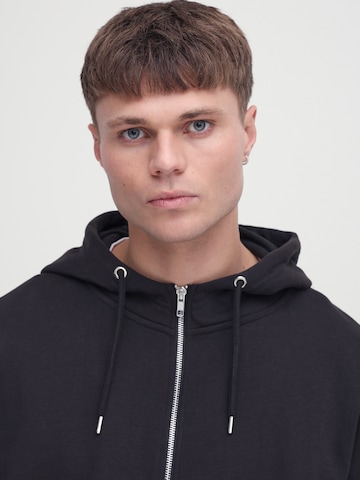 !Solid - Sudadera con cremallera 'SD LENZ' en negro