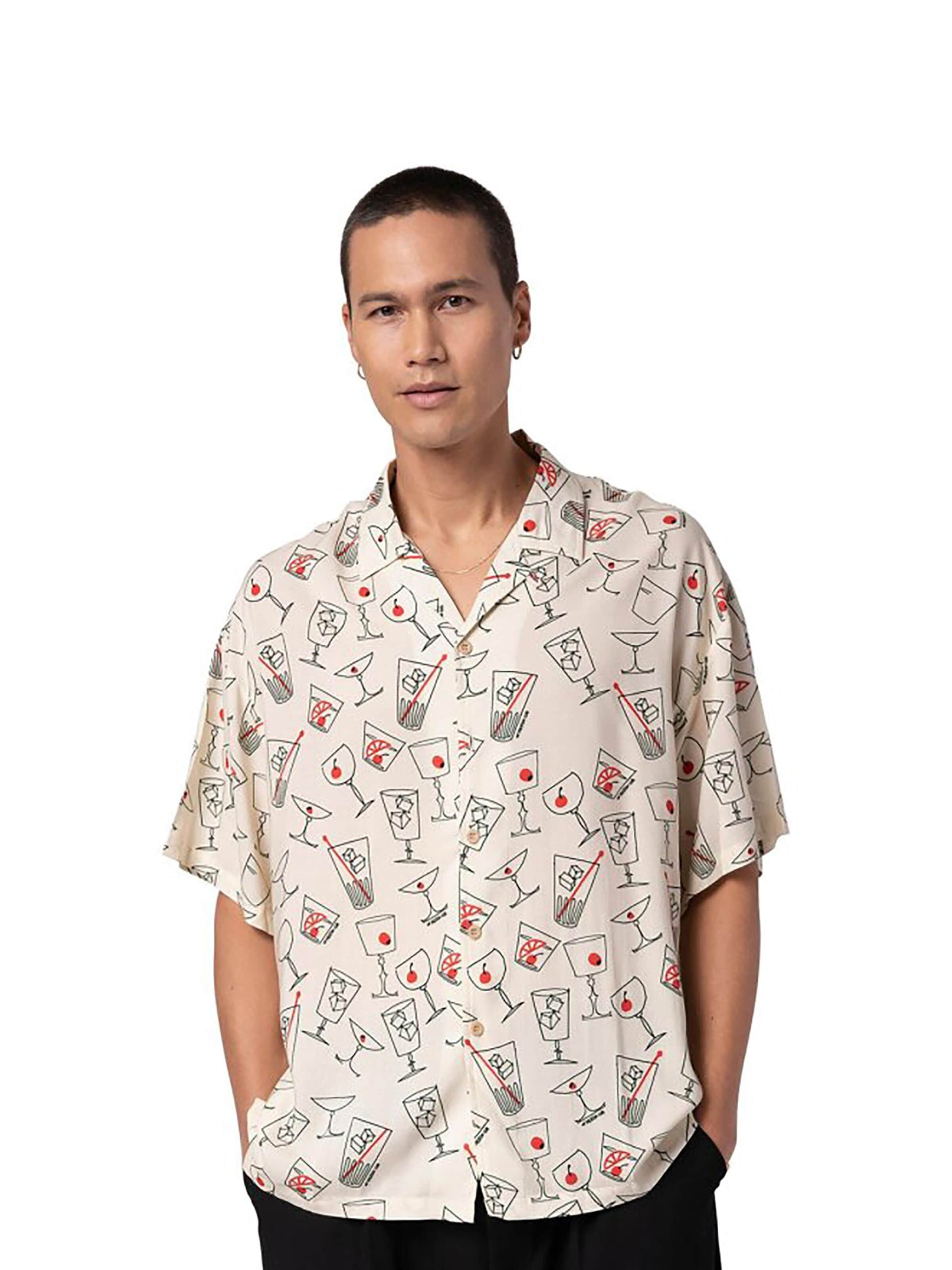 On Vacation Shirt 'Viscose' in Beige: front