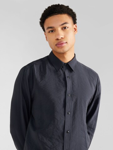 TOPMAN Regular Fit Skjorte i sort