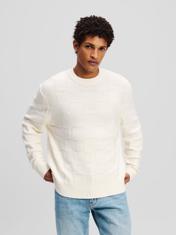 Pull-over Karl Lagerfeld en beige : devant