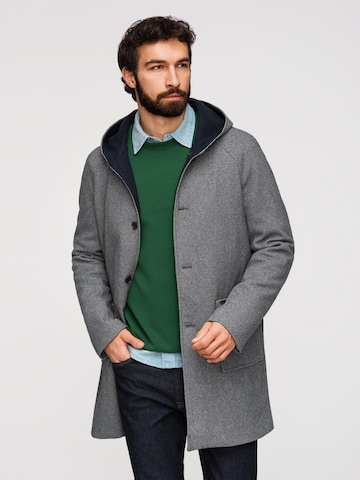 Cappotto di mezza stagione di Ombre in grigio: frontale