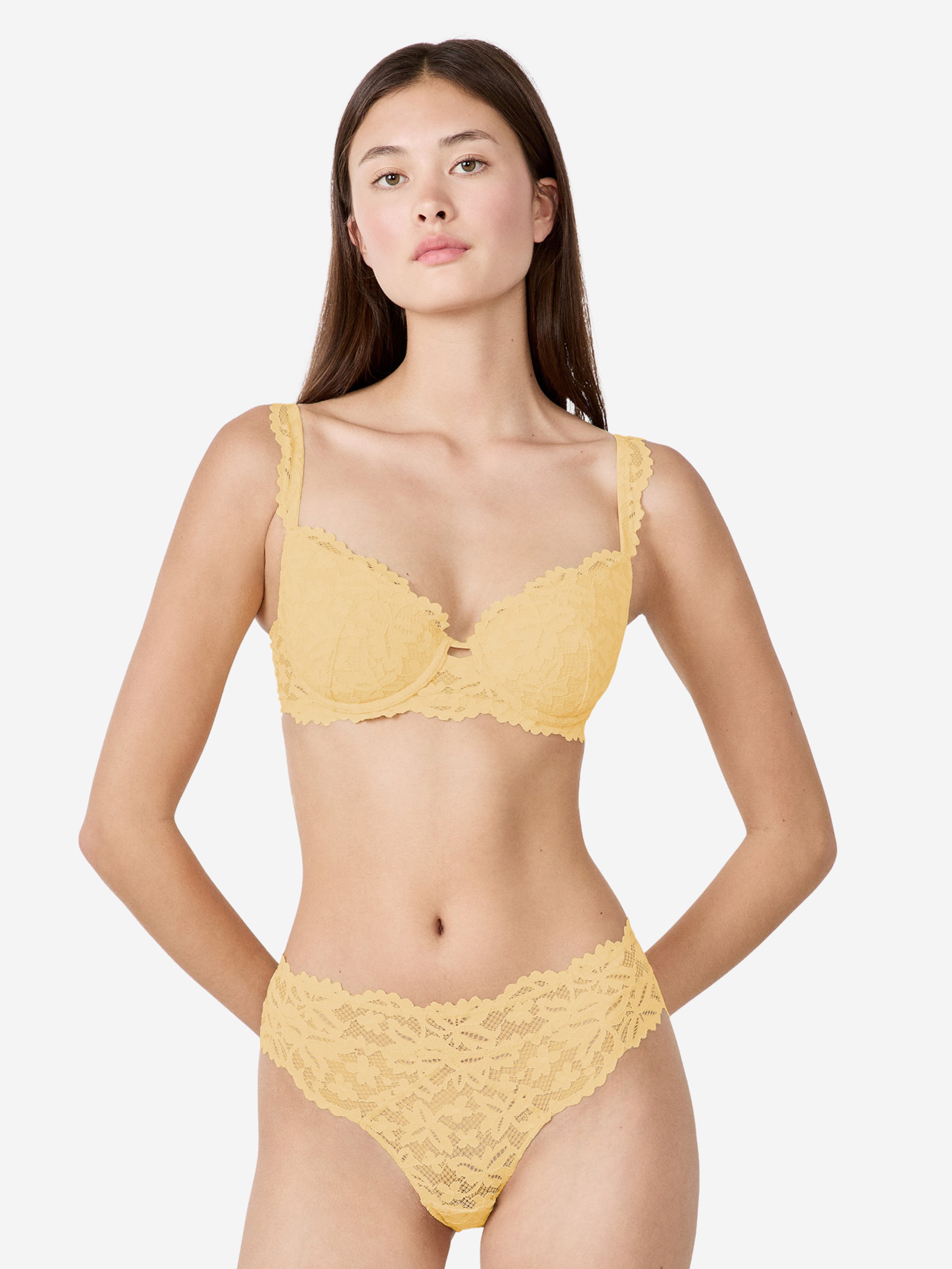 ETAM Panty in Yellow: front