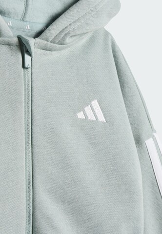 Survêtement 'Essentials' ADIDAS SPORTSWEAR en vert