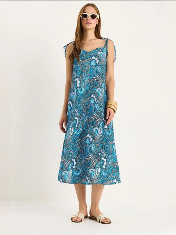 Bianco Lucci - Vestido de verão em azul: frente