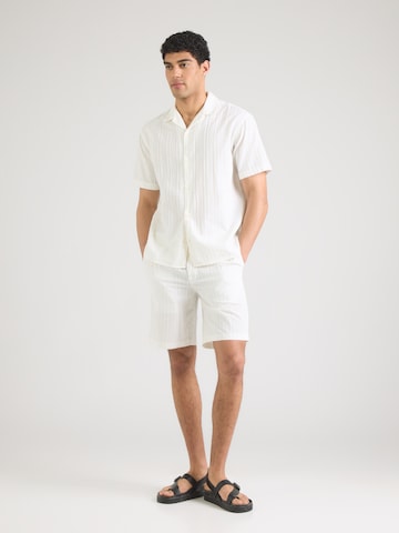 JACK & JONES Rovný strih Joggingová súprava 'JJETYSON' - Biela: predná strana