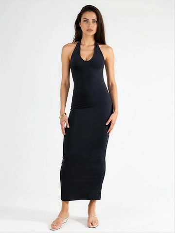 Busem - Vestido em preto: frente