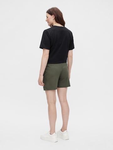 MAMALICIOUS Regular Shorts 'Lif' in Grün
