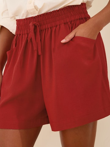 Largi Pantaloni de la Friends Like These pe roșu