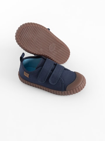 Sneaker de la Cool Club pe albastru