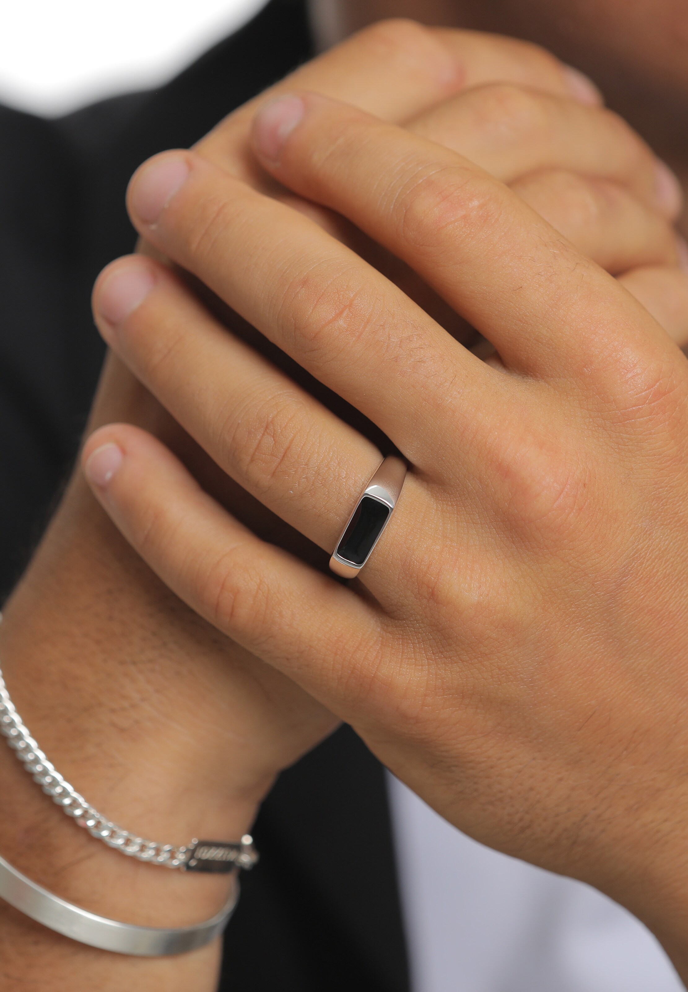 KUZZOI Кольцо в Серебристый: спереди