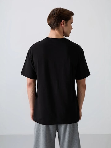Tommy Life Shirt in Black