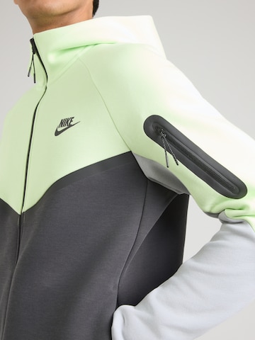 Nike Sportswear Mikina 'Tech Fleece' – zelená