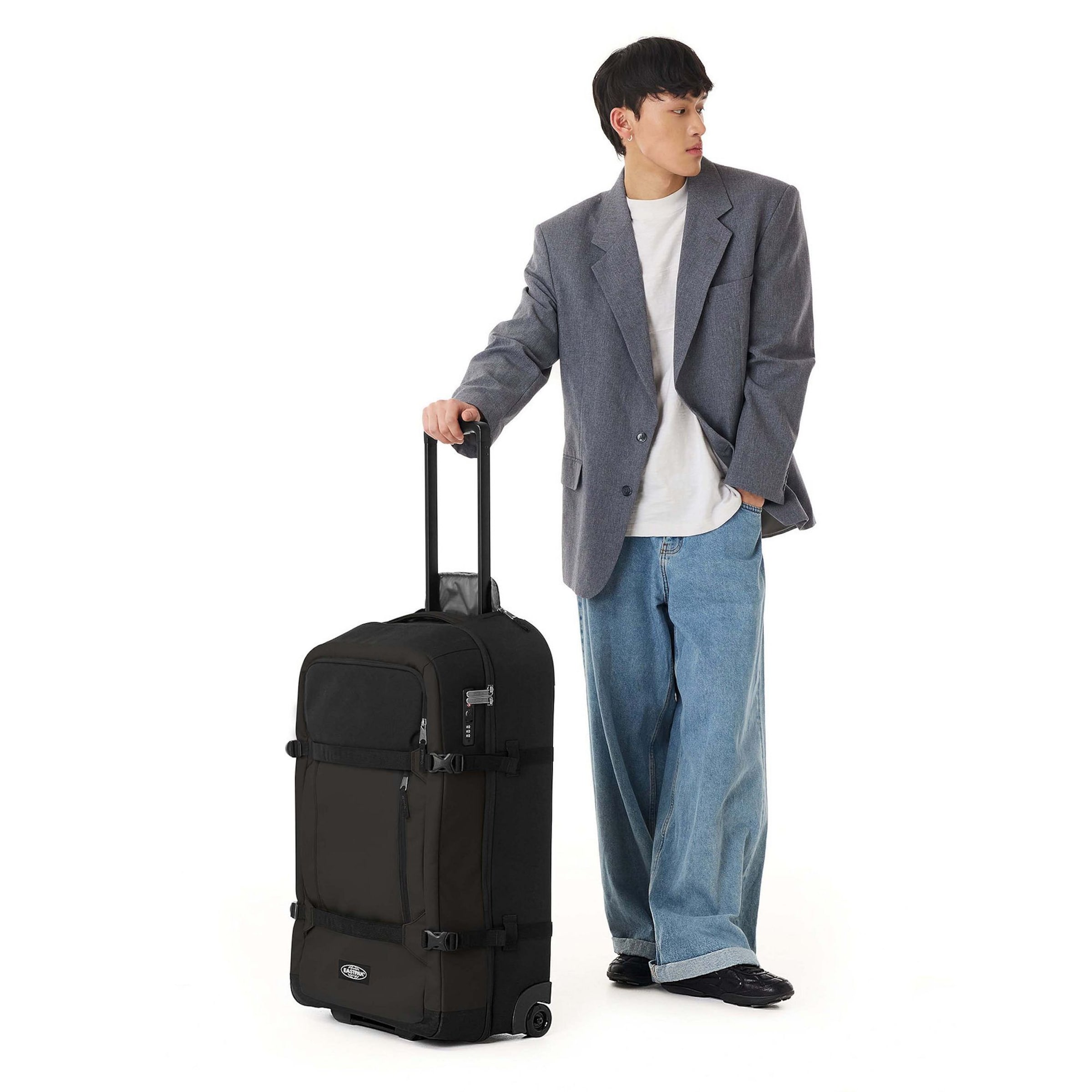 Sac de voyage EASTPAK en noir : devant