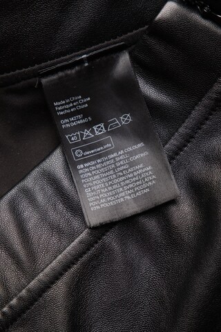 H&M Skirt in XS in Black