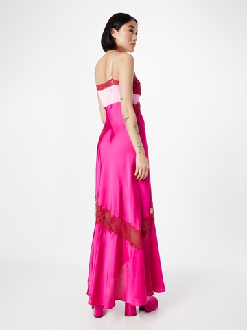 Nasty Gal Sukienka w kolorze różowy