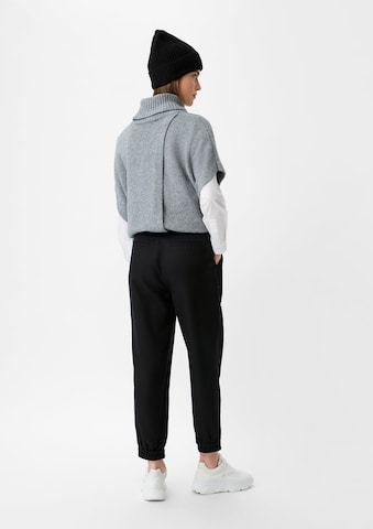 Tapered Pantaloni de la comma casual identity pe negru: spate