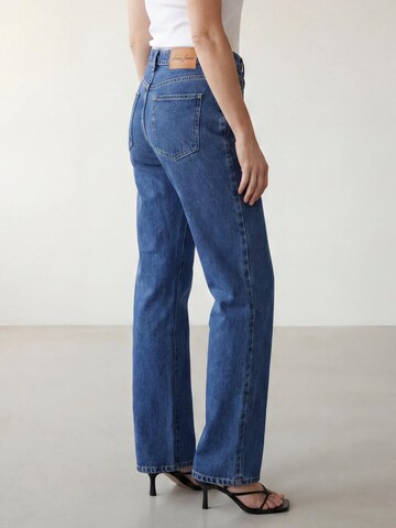 ARMIEregular Traperice 'The Brianna Straight Leg Jeans' - plava boja