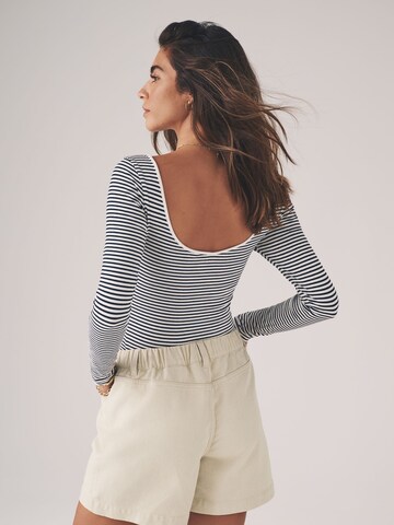 The Set Regular Shorts in Beige