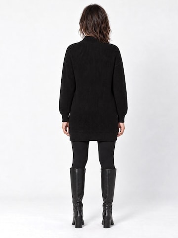 RYVAN Dress in Black