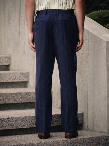 regular Pantaloni con pieghe di Next in blu