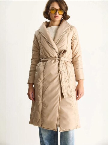 Cappotto di mezza stagione di Bianco Lucci in beige: frontale